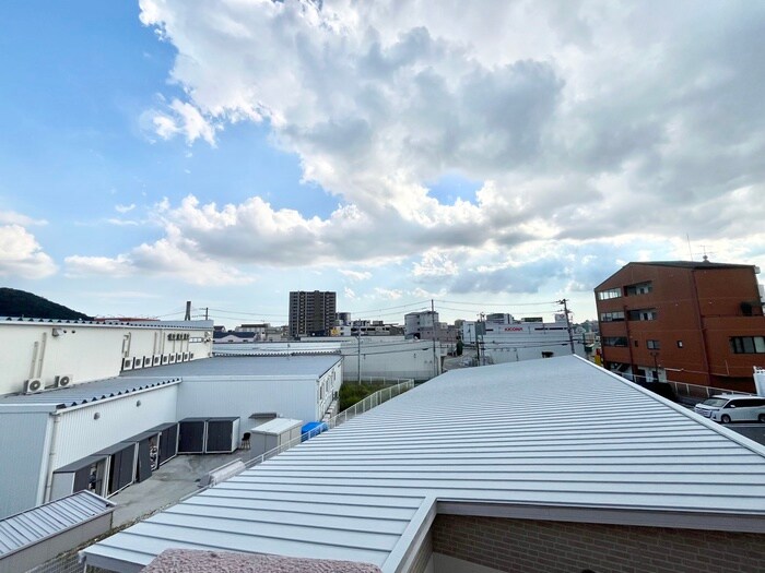 物件内観写真22　(室内からの展望)