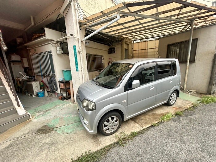 物件外観写真6　(駐車場)