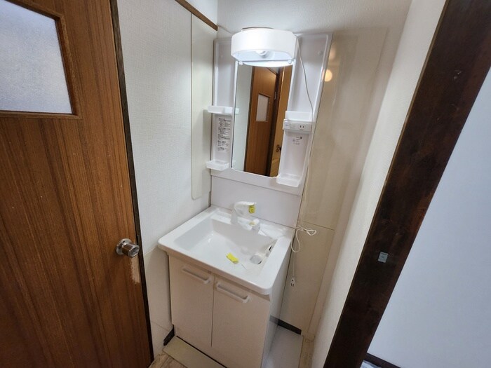 物件内観写真8　(洗面)