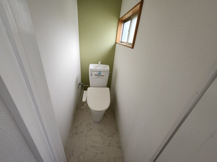 物件内観写真10　(トイレ)