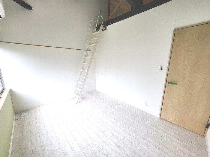 物件内観写真12　(居室)