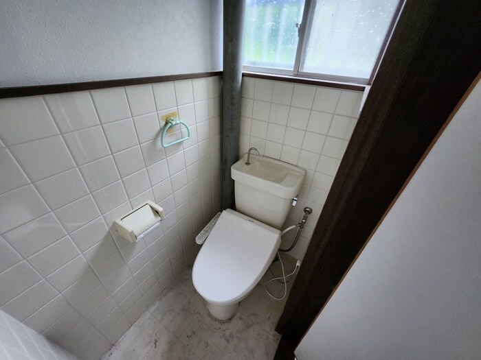 物件内観写真14　(トイレ)