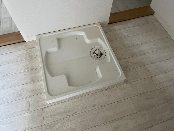 物件内観写真15　(洗濯機置場)