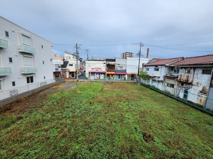 物件内観写真17　(室内からの展望)