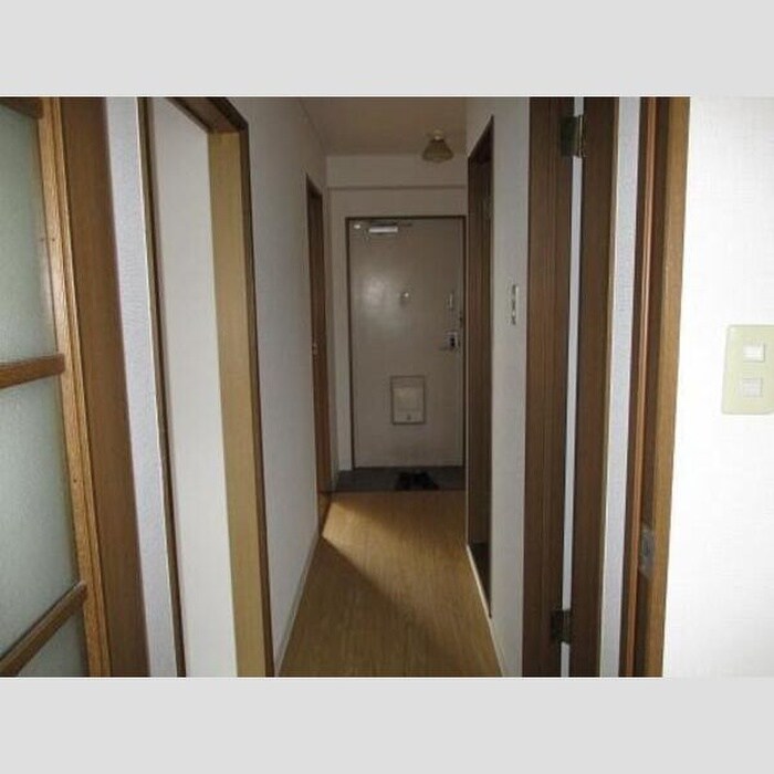物件内観写真14　(廊下)