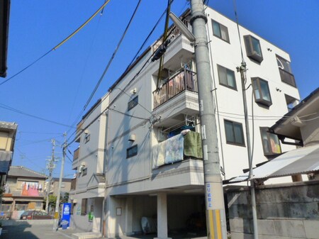 フルハウス外観写真