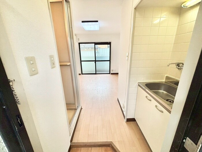 物件内観写真16　(廊下)