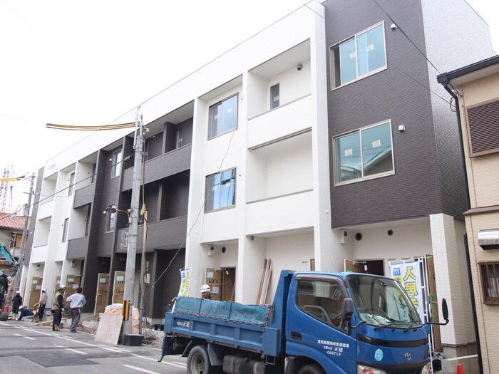 物件外観写真3　(駐輪場)