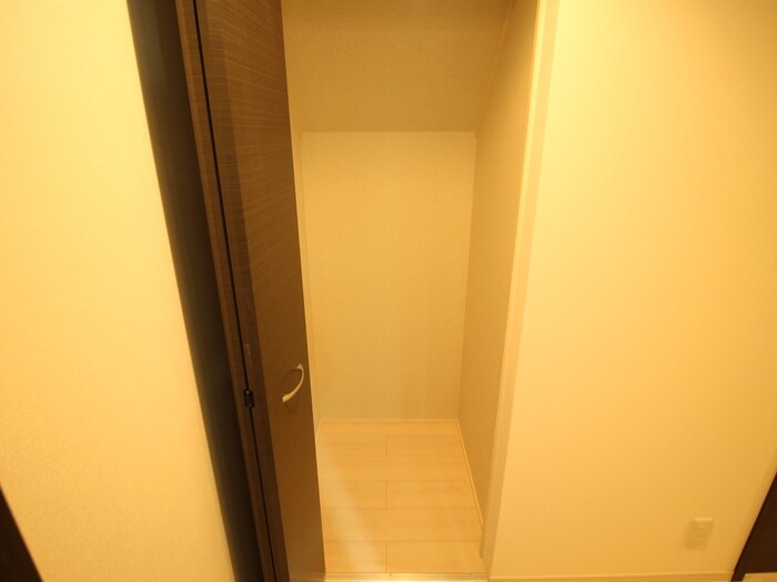物件内観写真10　(収納)