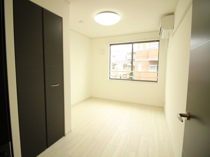 物件内観写真10　(居室)