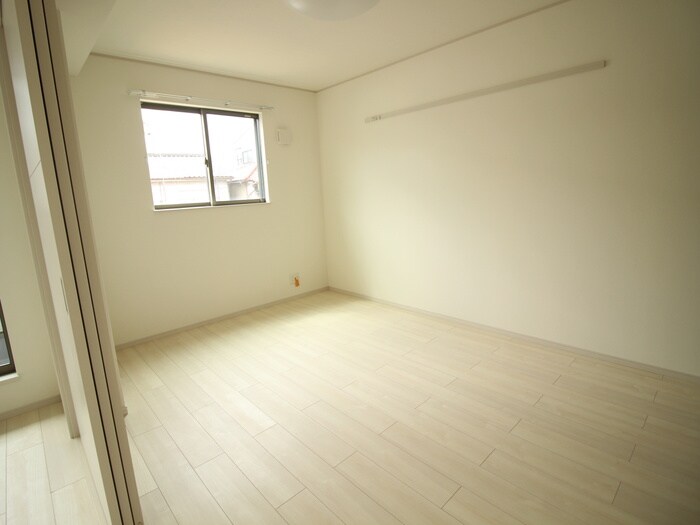 物件内観写真19　(居室)