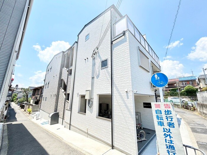 物件外観写真1　(外観写真)