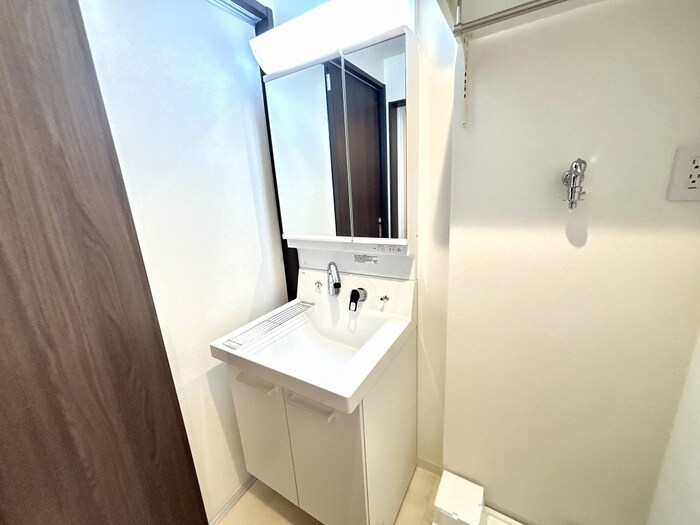 物件内観写真9　(洗面)