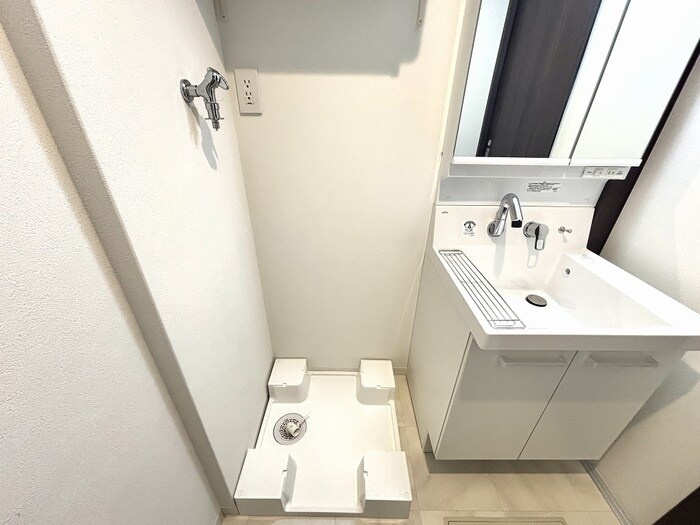 物件内観写真11　(洗濯機置場)