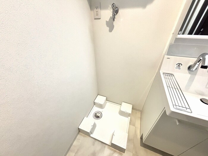 物件内観写真11　(洗濯機置場)