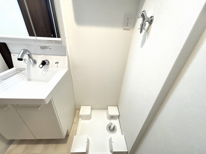 物件内観写真11　(洗濯機置場)