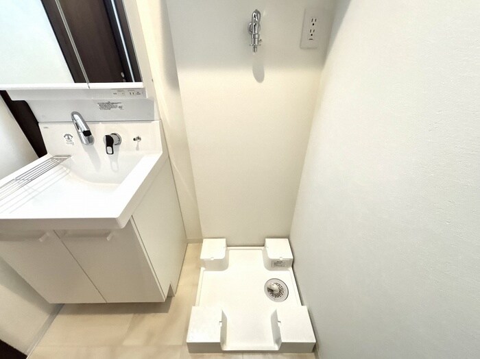 物件内観写真11　(洗濯機置場)