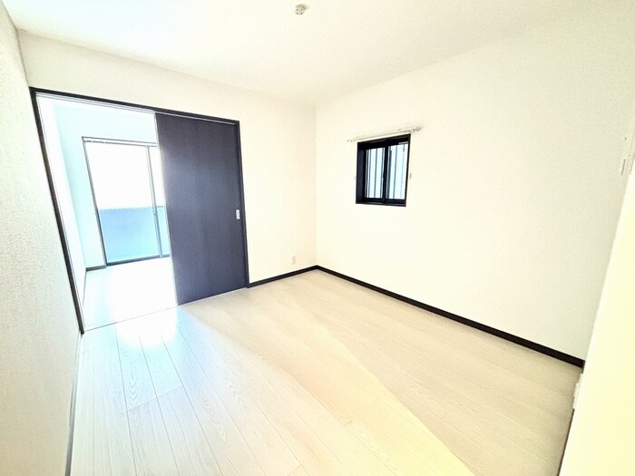 物件内観写真12　(居室)