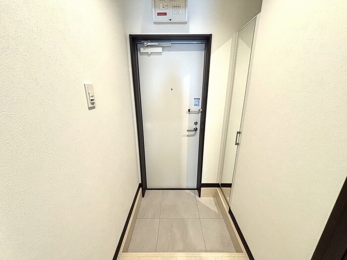 物件内観写真17　(玄関)