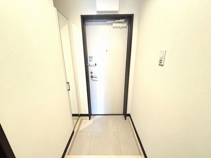 物件内観写真17　(玄関)