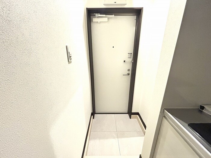 物件内観写真17　(玄関)