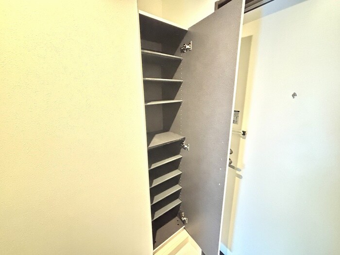 物件内観写真18　(靴箱)