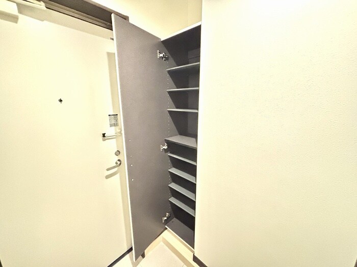 物件内観写真18　(靴箱)