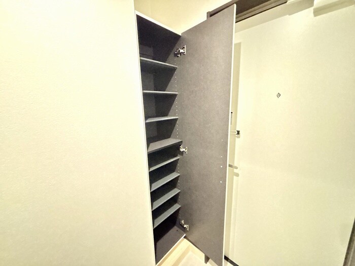 物件内観写真18　(靴箱)
