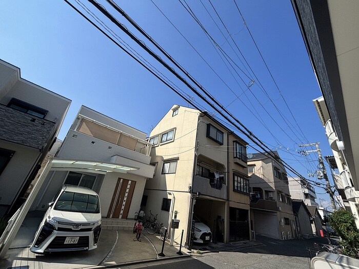 物件内観写真22　(室内からの展望)