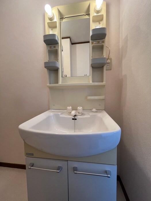 物件内観写真11　(洗面)