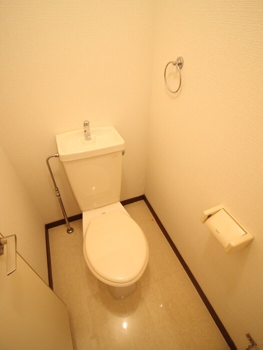 物件内観写真12　(トイレ)