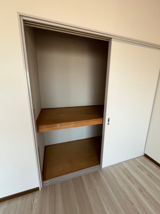 物件内観写真12　(収納)