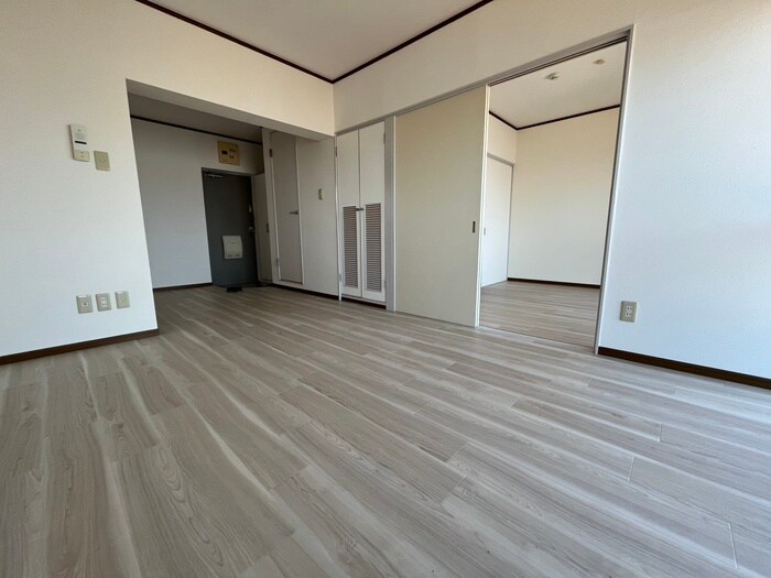 物件内観写真13　(居室)