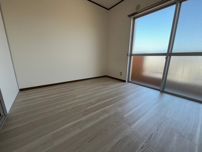 物件内観写真21　(居室)