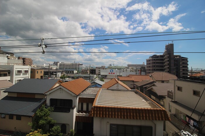 物件内観写真22　(室内からの展望)