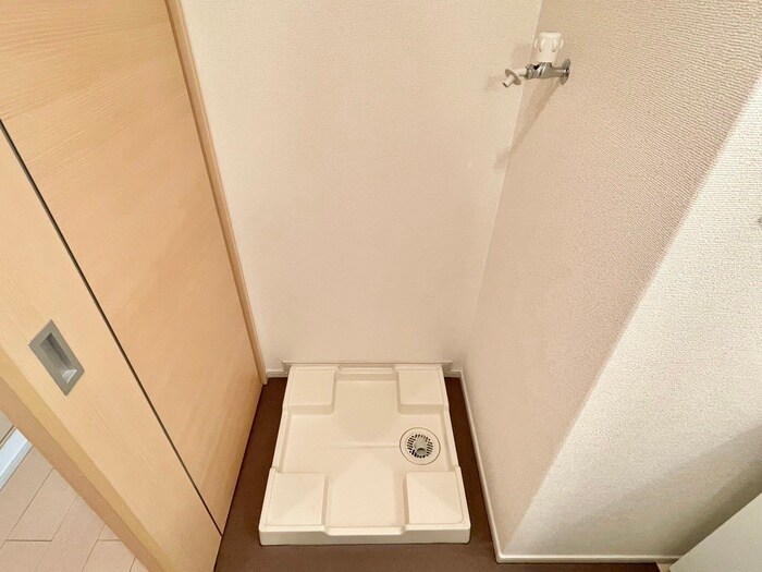 物件内観写真14　(洗濯機置場)