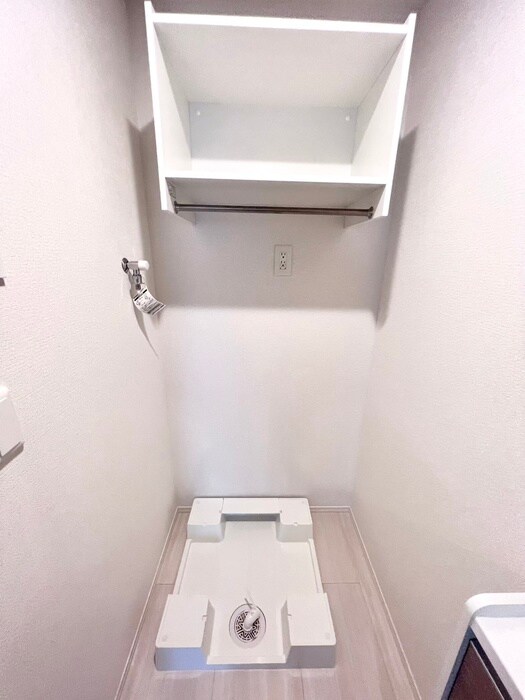 物件内観写真13　(洗濯機置場)