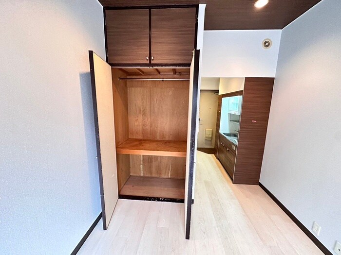 物件内観写真12　(収納)