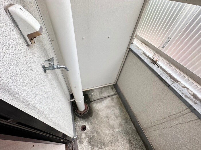 物件内観写真19　(洗濯機置場)