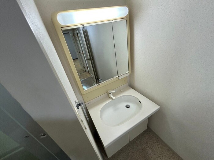 物件内観写真12　(洗面)