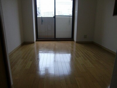 物件内観写真4　(居室)