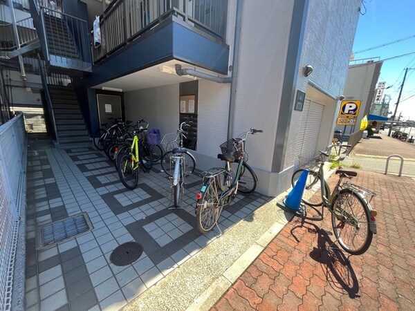 駐輪場