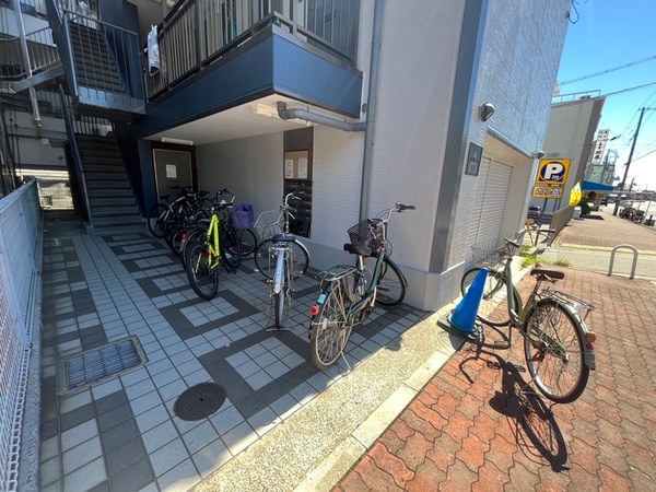 駐輪場