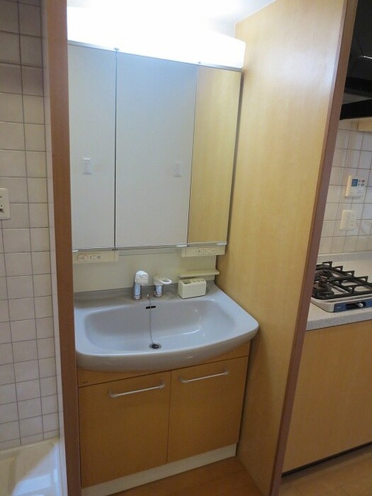 物件内観写真7　(洗面)