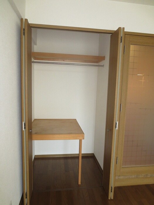 物件内観写真13　(収納)