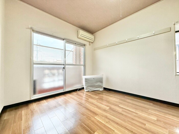 物件内観写真10　(居室)