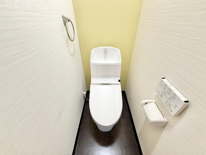 物件内観写真15　(トイレ)