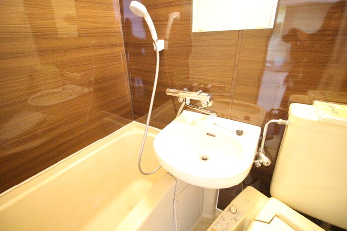 物件内観写真16　(洗面)