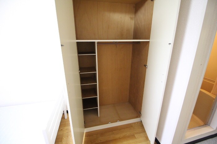 物件内観写真16　(収納)