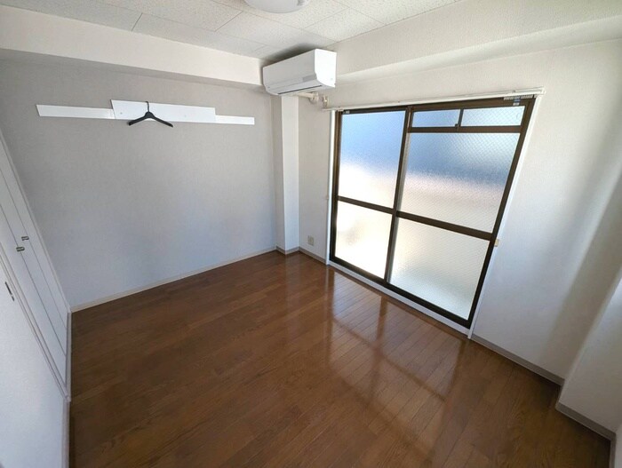 物件内観写真15　(居室)